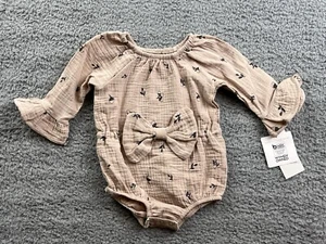 Grayson Mini Baby Girl's Size 0-3 Months Long Sleeve Bodysuit Beige - Picture 1 of 4
