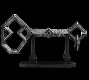 WETA THE KEY TO EREBOR Prop Replica 1:1 Life Size The Hobbit Lord of the Rings - Picture 1 of 4