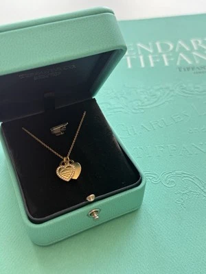 Collar Mini Corazón Doble Return To Tiffany & Co. Oro Rosa 18k y Diamantes Foto 1 de 4