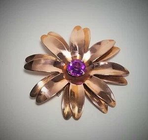 Kupfer Blumen Brosche Gänseblümchen Mid Century lila Stein Vintage 50er Jahre - Bild 1 von 6