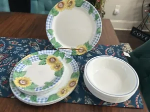 Vintage Corelle Corning Sunsations Sunflower Gingham service for 7 (23 pieces) - Picture 1 of 3
