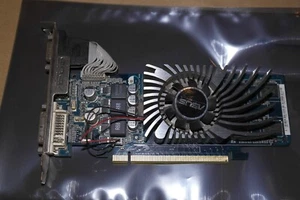 ASUS GT 220 1GB Nvidia GeForce VGA/DVI/HDMI video card ENGT220/DI/1GD2(LP)/V2 - Picture 1 of 5