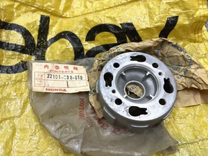 Honda 90 C200 CA200 S90 äußere Kupplung NOS Original Japan Teile-Nr. 22101-03... - Bild 1 von 5