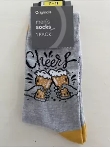 Men’s CHEERS Novelty fun socks, beer. Ideal Gift. Size 7-11. - Picture 1 of 3