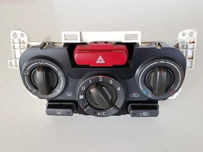 08-14 Impreza 72311FG011 Panel de control climático Unidad de temperatura Calentador de aire acondicionado Foto 1 de 4