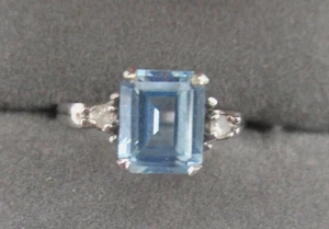 10k White Gold Ring with Light Blue Gemstone (Aquamarine?) Size 5.75 - Picture 1 of 3