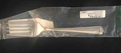 Garfo para salada Golden Embassy Scroll Sterling por Lunt Silversmiths - Place 6 1/2" - Imagem 1 de 3