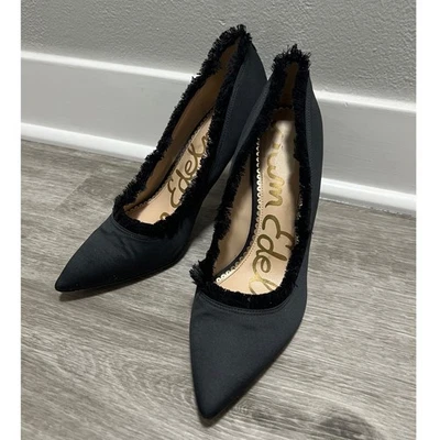 Tacones de aguja Sam Edelman negros satinados con detalle de flecos para mujer talla 8,5 Foto 1 de 4
