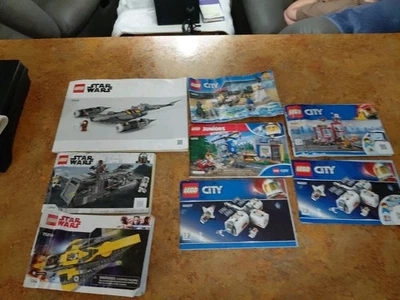 Lot Of 8 Lego Star Wars & Lego City Instruction Manuals - Image 1 of 4