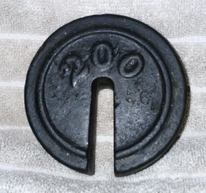 Vintage Antique Cast Iron 200 Slotted 2 lbs. Platform Scale Weight - 3 1/8" Dia. - Picture 1 of 3