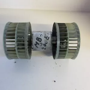 Ventole riscaldamento 0130111033 per Mercedes E200 W124 1984-1997 usata (6278) - Foto 1 di 1