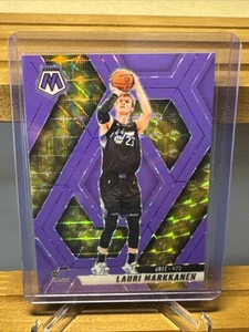 💥2024-25 Mosaico - Lauri Markkanen Púrpura Fluorescente #186 146/249 UTAH JAZZ💥 - Imagen 1 de 3