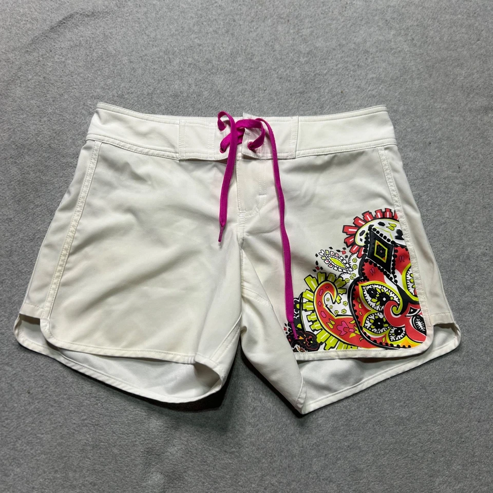 Pantalones Cortos Athleta Mujer 0 Blanco Estampado Paisley 6" Rendimiento Elastizados Natación Foto 1 de 4