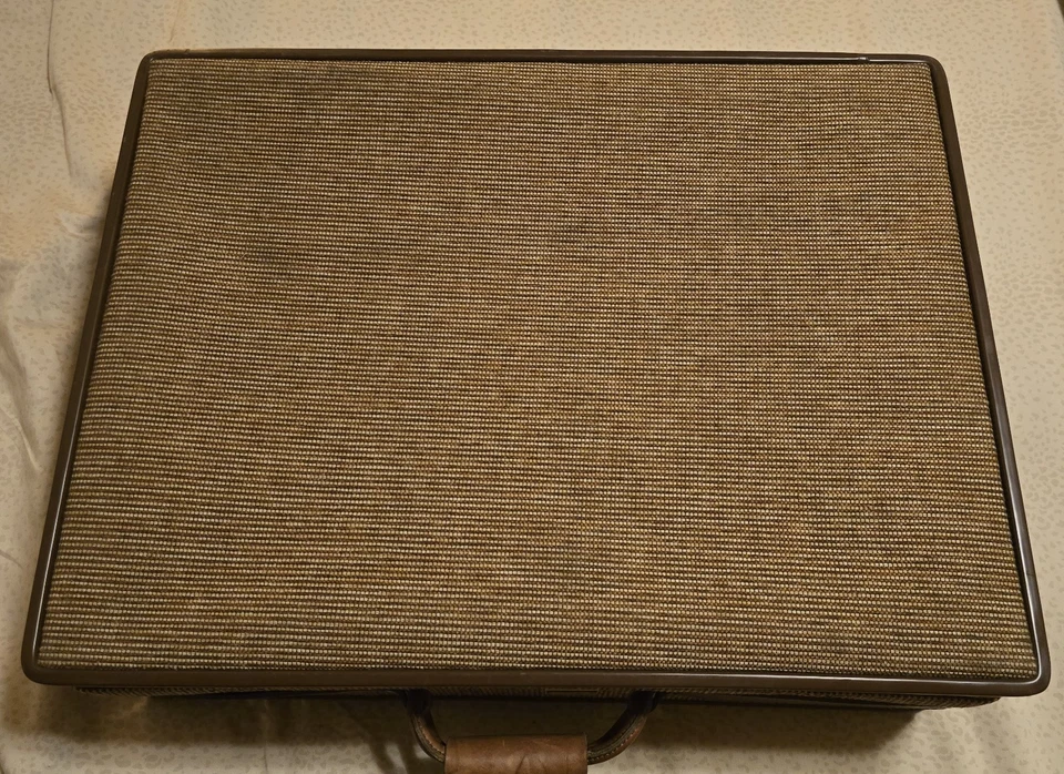 Maleta Hartmann Tweed vintage con forro de cachemira marrón y púrpura con 2 perchas Foto 1 de 4