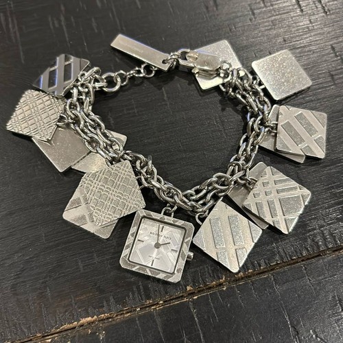 OROLOGIO BURBERRY ARGENTO QUADRATO NOVACHECK CHARM CATENA BRACCIALE BU5260 FUNZIONANTE lusso