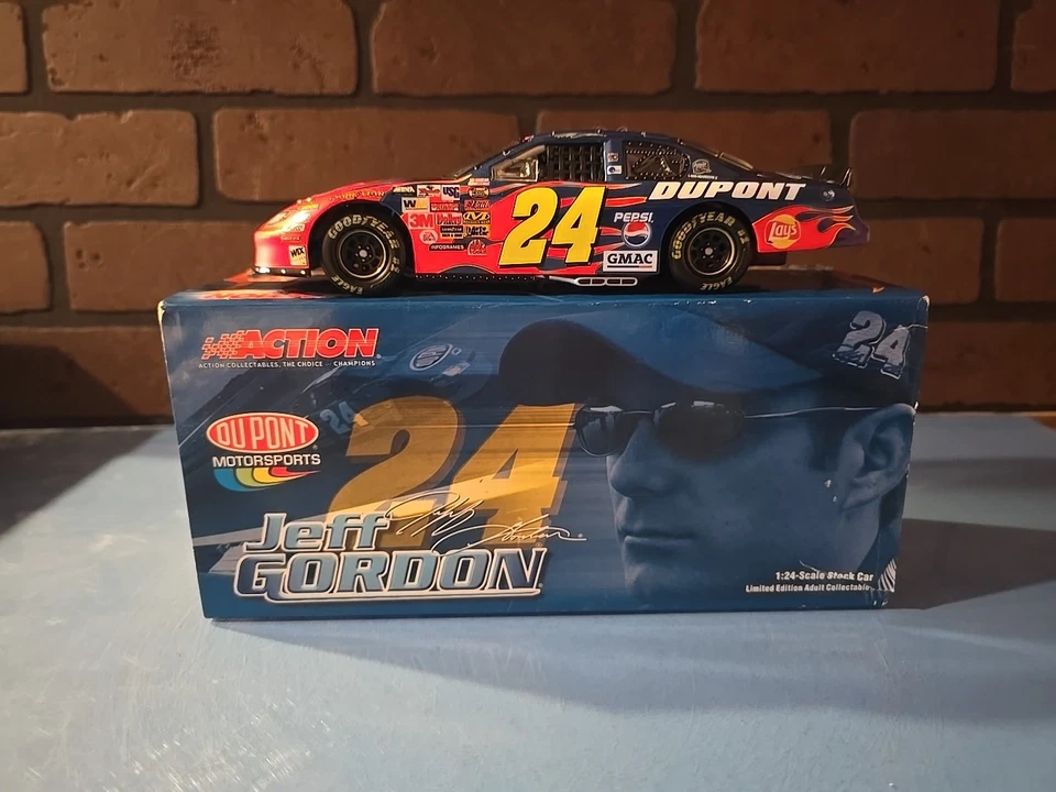 Jeff Gordon 2004 Action #24 Dupont Monte Carlo/2.796 Hecho ¡¡EXRARO!! 1 de 2.796 Foto 1 de 4