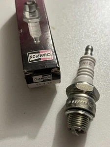 CHAMPION H12 ( 512 ) X1 SPARKPLUG - Picture 1 of 2