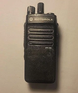 Motorola XPR3300 16Ch 4W UHF Analog/ Digital Two Way Radio Missing Antenna - Zdjęcie 1 z 3