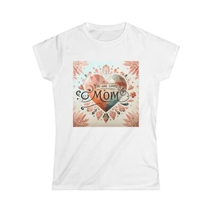 You Are Loved Mom T-Shirt, Geschenk für Mamas, Familienshirt, süßes Mama Shirt, Damen - Bild 1 von 19