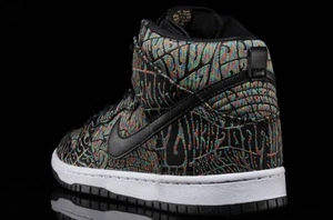 Men's UK 8.5 Nike SB Dunk High Premium Psychedelic - Picture 1 of 5