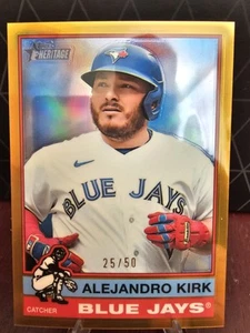 2025 Heritage ALEJANDRO KIRK Cromo Arancione #'d /25 Blue Jays SSP SP - Foto 1 di 2