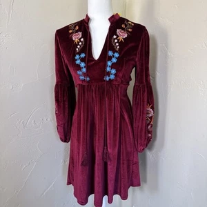 Velvet Short Dress Beautiful Embroidery Boho Size S Burgundy Color - Picture 1 of 18