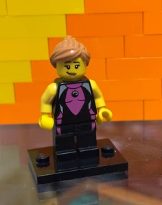 Lego  Minifigure Series 4 Surfer Girl 2011 set 8804 - Bild 1 von 5