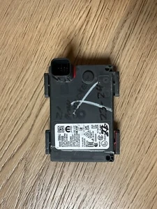 OEM 2022 2023 2024 JEEP GRAND CHEROKEE FRONT DISTANCE RADAR SENSOR 68440586AJ - Picture 1 of 8