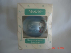 BOXED 1986 HALLMARK PEANUTS BLUE GLASS TEARDROP ORNAMENT Snoopy / Woodstock USA - Picture 1 of 12