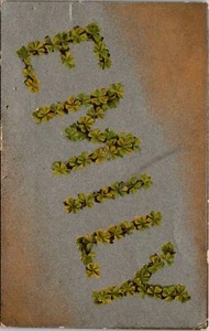 EMILY VIERBLÄTTRIGES KLEEBLATT VINTAGE GETEILTE LONDON HERGESTELLTE POSTKARTE - Bild 1 von 2