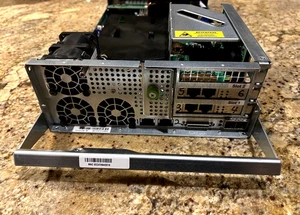 CS300 HP NIMBLE STORAGE UNIT SAN Controller 10Gb Ethernet 4Gb RAM - TESTED - Picture 1 of 6