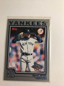 2004 Topps Opening Day #10 Derek Jeter New York Yankees (L) - Picture 1 of 3