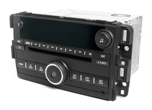 Buick Enclave 2008 receptor de radio AM FM reproductor de CD con identificación de entrada auxiliar 25831565 - Imagen 1 de 5
