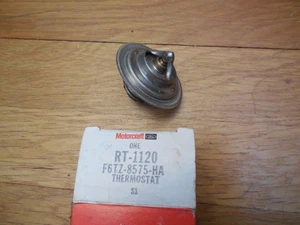Nuevo de Lote Antiguo 1996 1997 Ford F250 F350 7,3 L Termostato Asy F6TZ-8575-A - Imagen 1 de 2