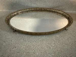 Vintage großes durchbohrtes goldfarbenes verziertes Spiegel-Schminktisch-Tablett Samtrücken 13 Zoll x 10 Zoll - Bild 1 von 5