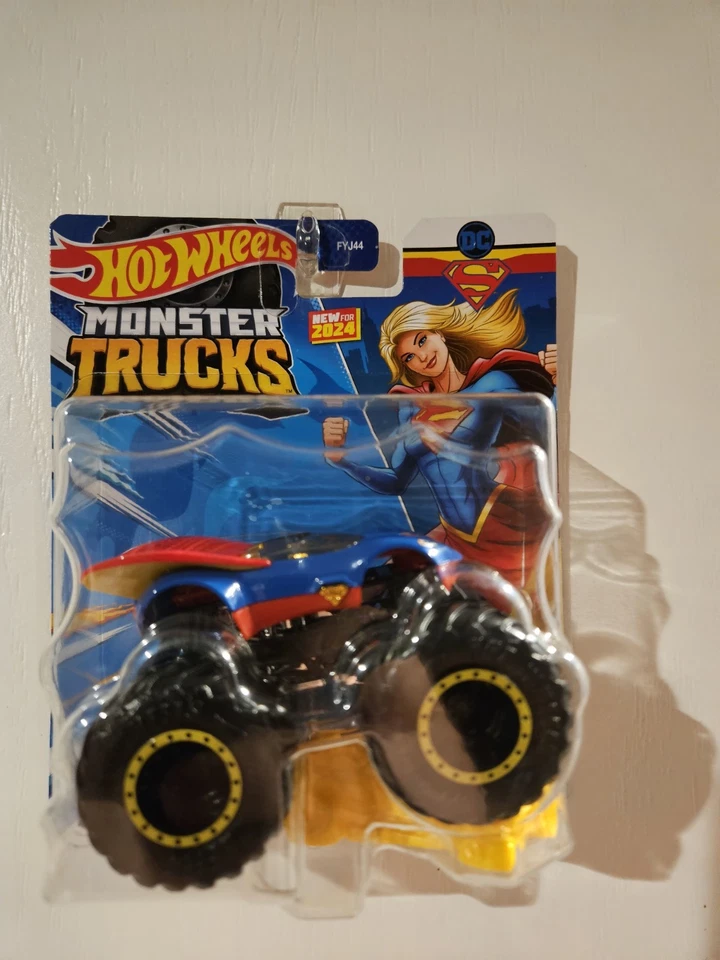 Tarjeta limpia sellada Hot Wheels Monster Truck Super Woman 2024 Foto 1 de 1