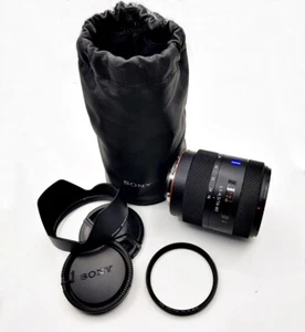 SONY Carl Zeiss Vario-Sonnar T DT 16-80mm F3.5-4.5 ZA SAL1680Z A-mount w/B+W 007 - Picture 1 of 8
