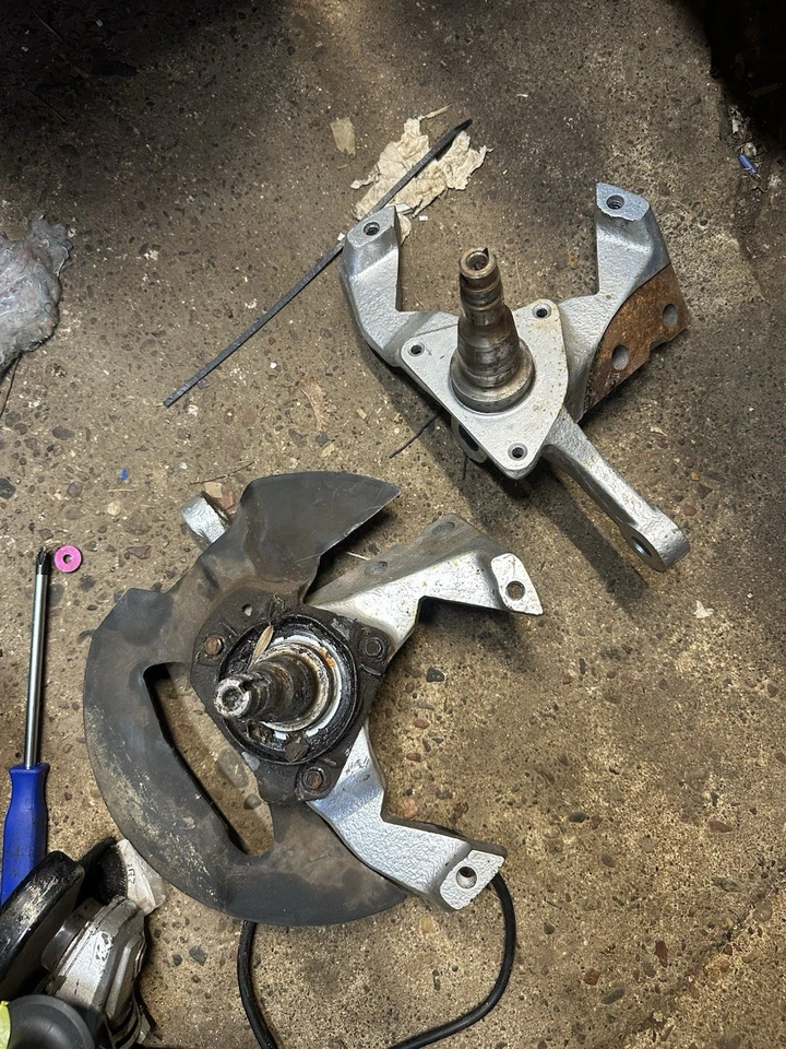 Ford Mustang 1987-1993 4 cilindros 2,3 L husillos izquierda derecha OEM LEER Foto 1 de 1