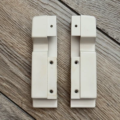 Máquina de tricô Silver Reed Ribber SPR322 conjunto de 2 tampas de extremidade - Imagem 1 de 4