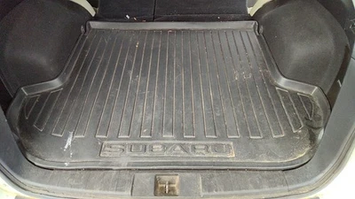 Alfombrilla trasera de carga Subaru Legacy Outback 2010-2014 cubierta de maletero de goma OEM Foto 1 de 3