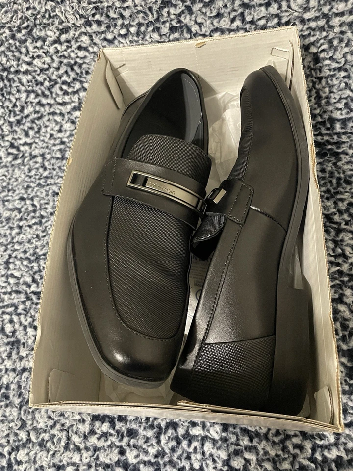 Calvin Klein 一脚蹬乐福鞋 10 码 黑色 — 第 1/4 张图片