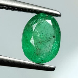 1,15 ct - natürlicher sambischer Smaragd schöner Glanz grüner Edelstein ovale Form - 7371 - Bild 1 von 2