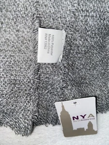 NYA Womens Scarf Size One Size Fits All Gray Thick Rectangle Winter Casual Dress - Picture 1 of 2
