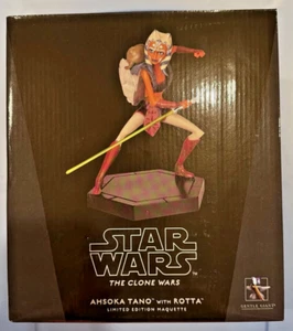 NUEVO EN CAJA Figura Gigante Suave Star Wars Clone Wars Young Ahsoka Tano & Rotta, Sin Abrir - Imagen 1 de 4