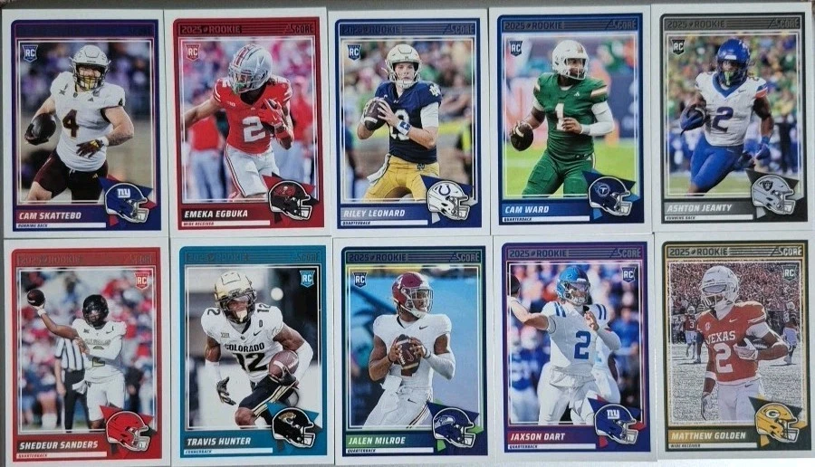 Tarjetas base de novato de fútbol americano Panini Score 2025 TÚ ELIGES COMPLETA TU SET #1-100 Foto 1 de 1