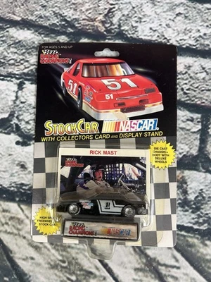 1991 Edition Racing Champions Rick Mast #1 NASCAR Stock Car escala 1:64 - Imagem 1 de 3