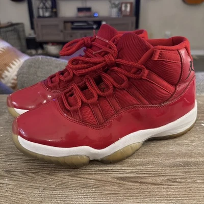 Talla 8.5 - Jordan 11 Retro Alto Ganar Como '96 Foto 1 de 4