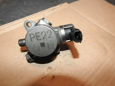 Bomba de combustible de alta presión DENSO usada OEM para Mazda 3 2014-2018 2,0 L SM296100-0100 Foto 1 de 3