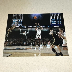 TRISTEN NEWTON autographed signed 8X10 UCONN HUSKIES BASKETBALL NATIONAL CHAMPS - Picture 1 of 1