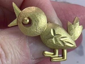 Spilla Spilla Oro Vintage Incisa MAMSELLE Texture Bird M-2353 - Foto 1 di 3